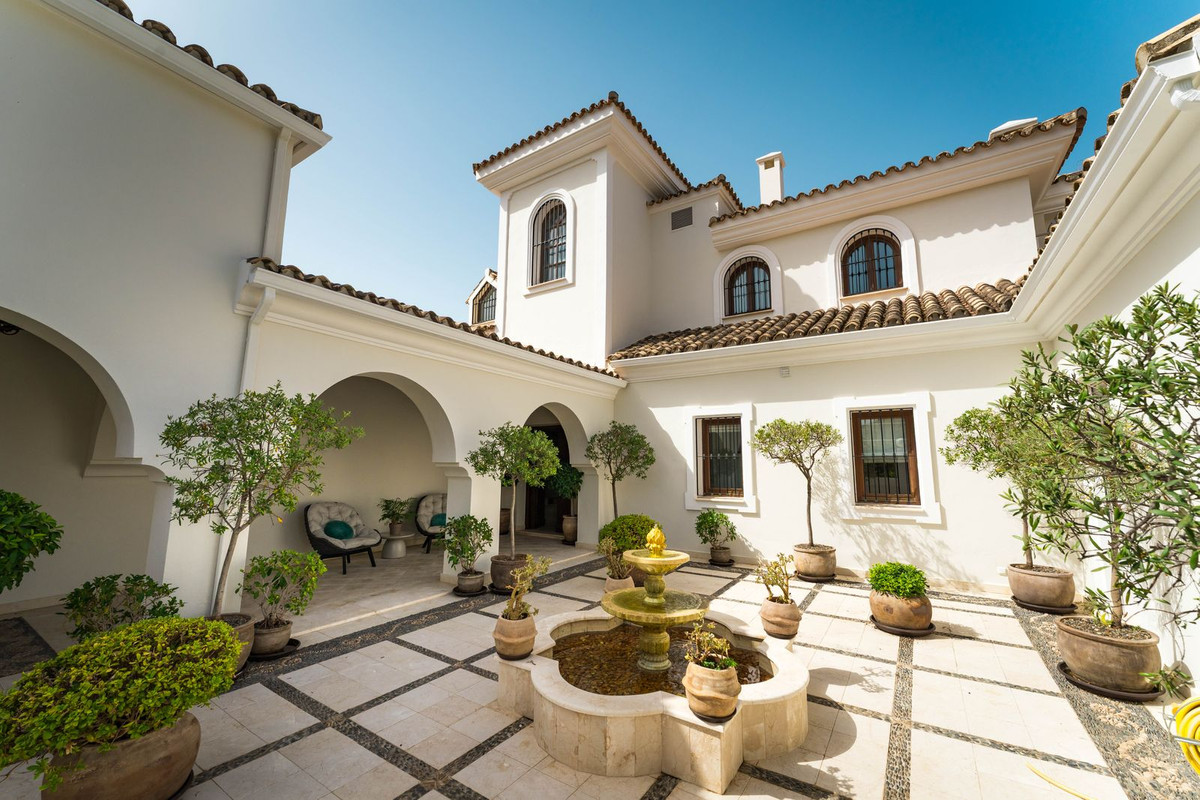5 Bedroom Villa in Benahavís - Foto 26