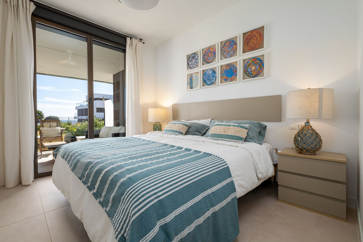 2 Bedroom Apartment in Casares - Photo 10