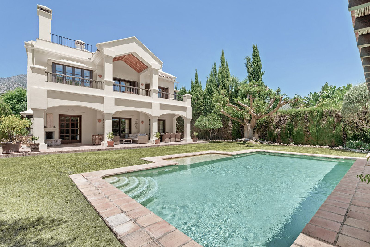 6 Bedroom Villa in Marbella