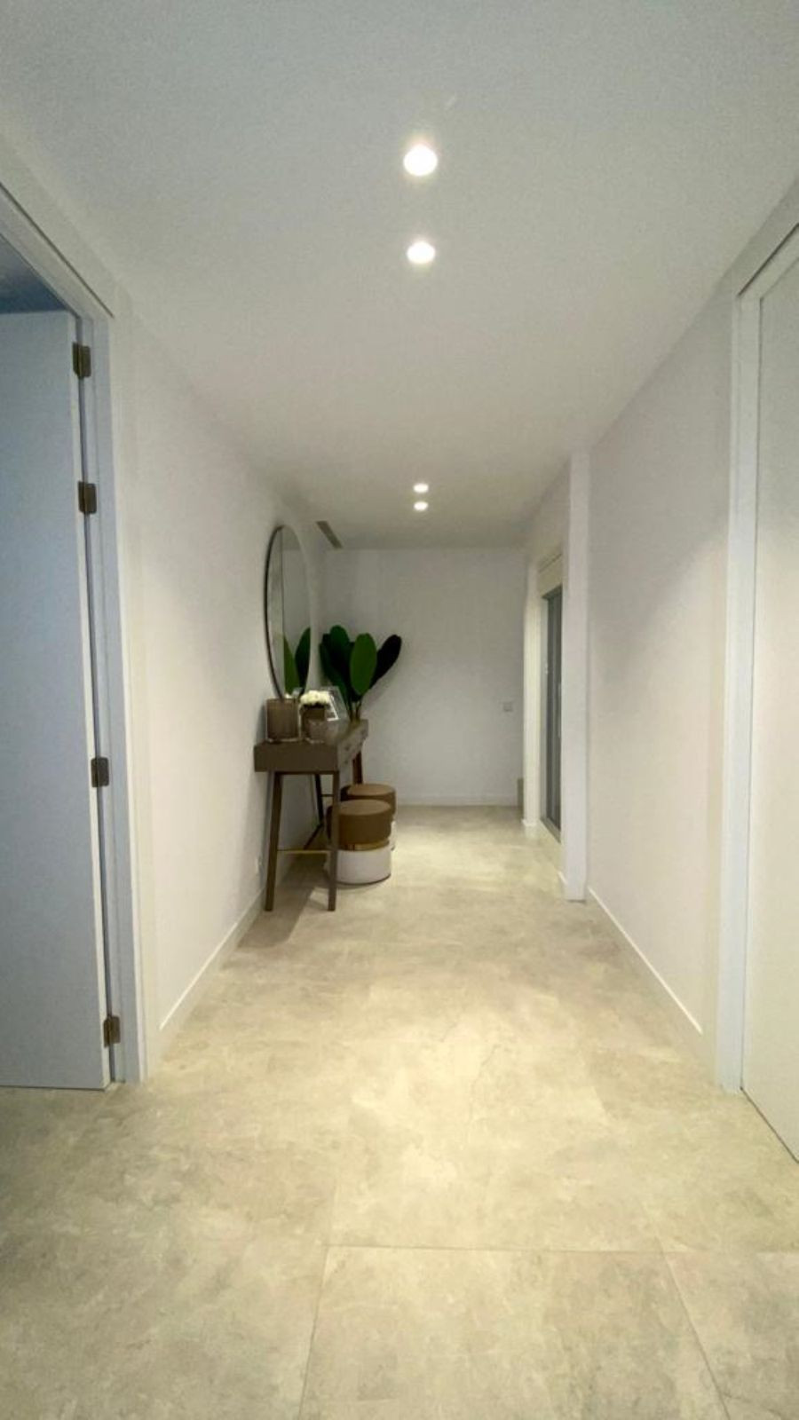 4 Bedroom Villa in Marbella - Photo 21