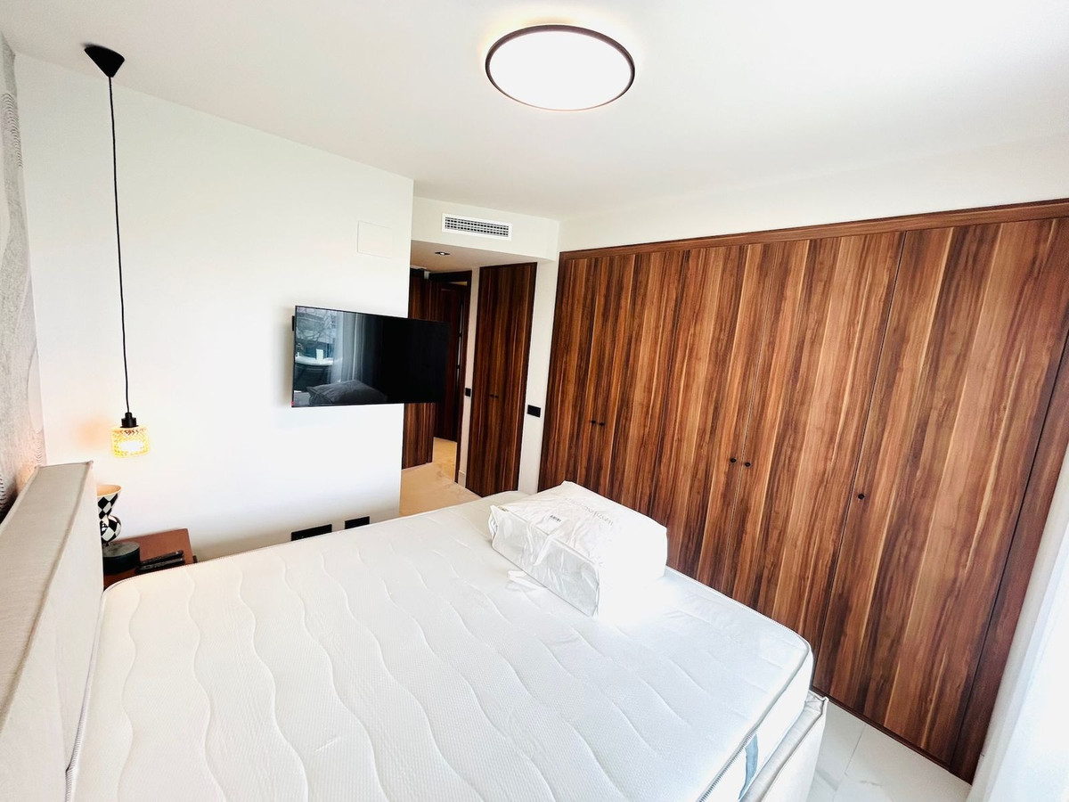 3 Bedroom Apartment in San Pedro de Alcántara - Photo 17