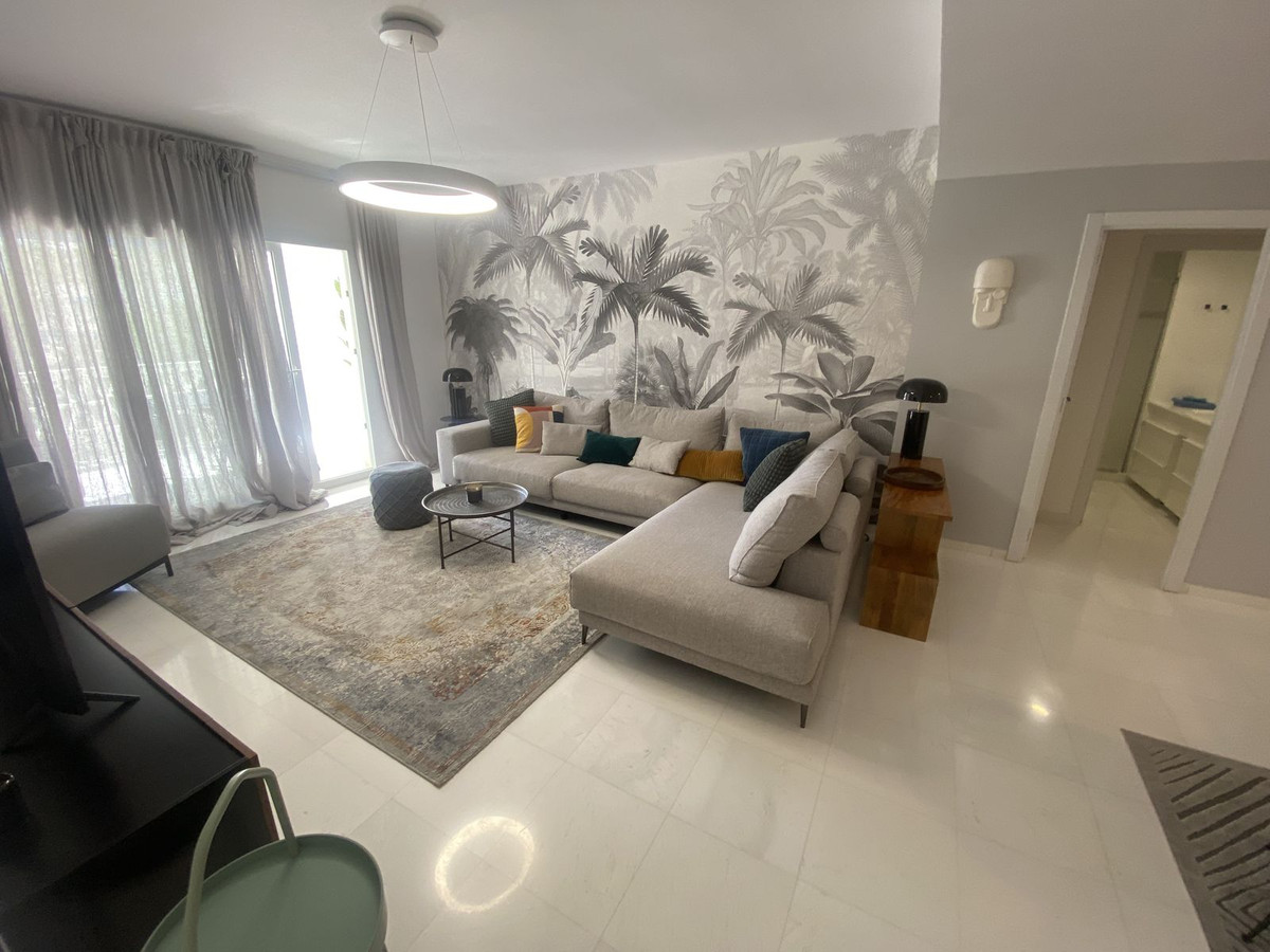 Apartment in Puerto Banus