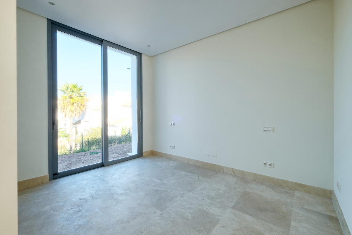 4 Bedroom Villa in Benahavís - Foto 21