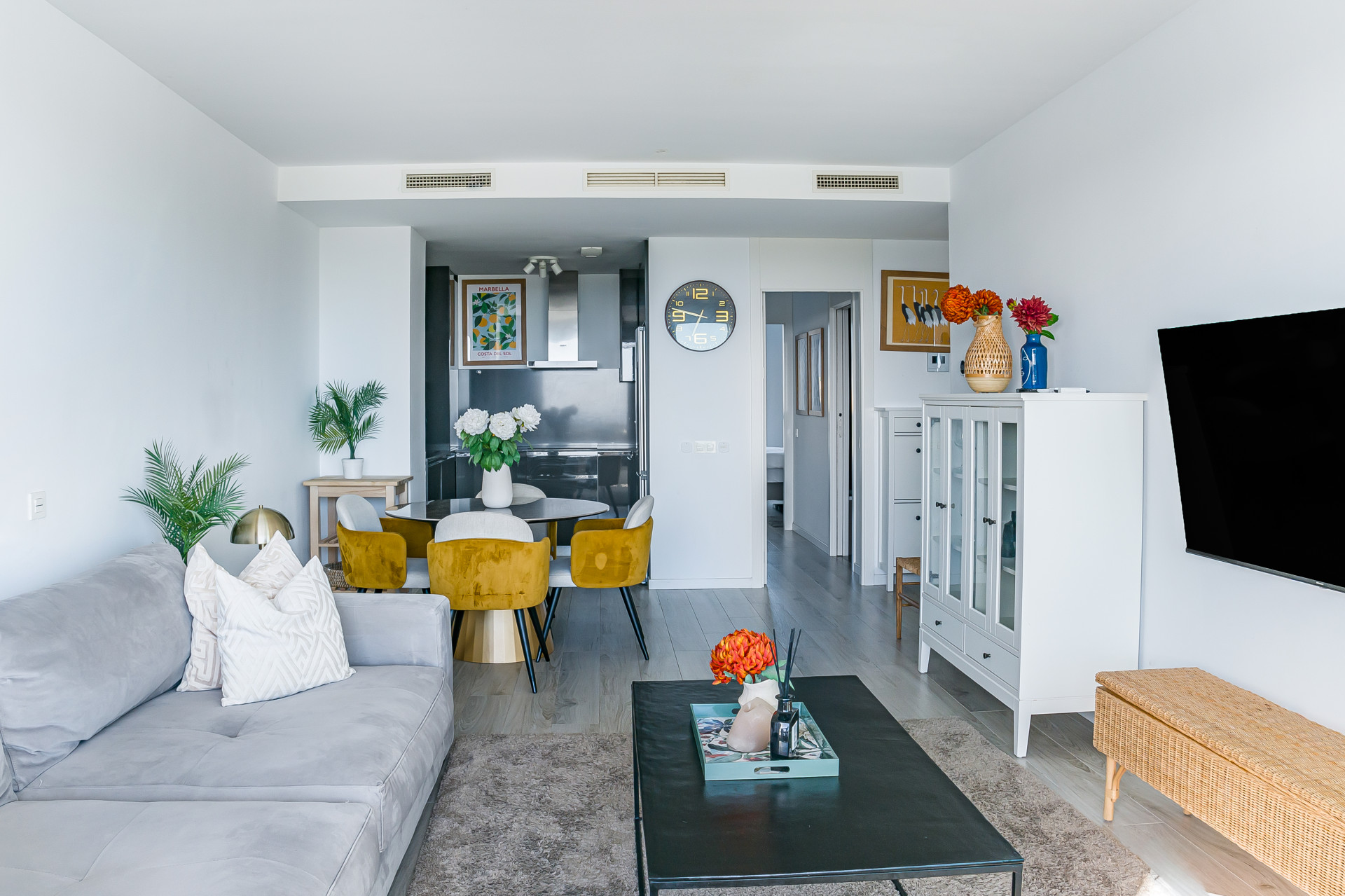 3 Bedroom Apartment in Estepona - Photo 13