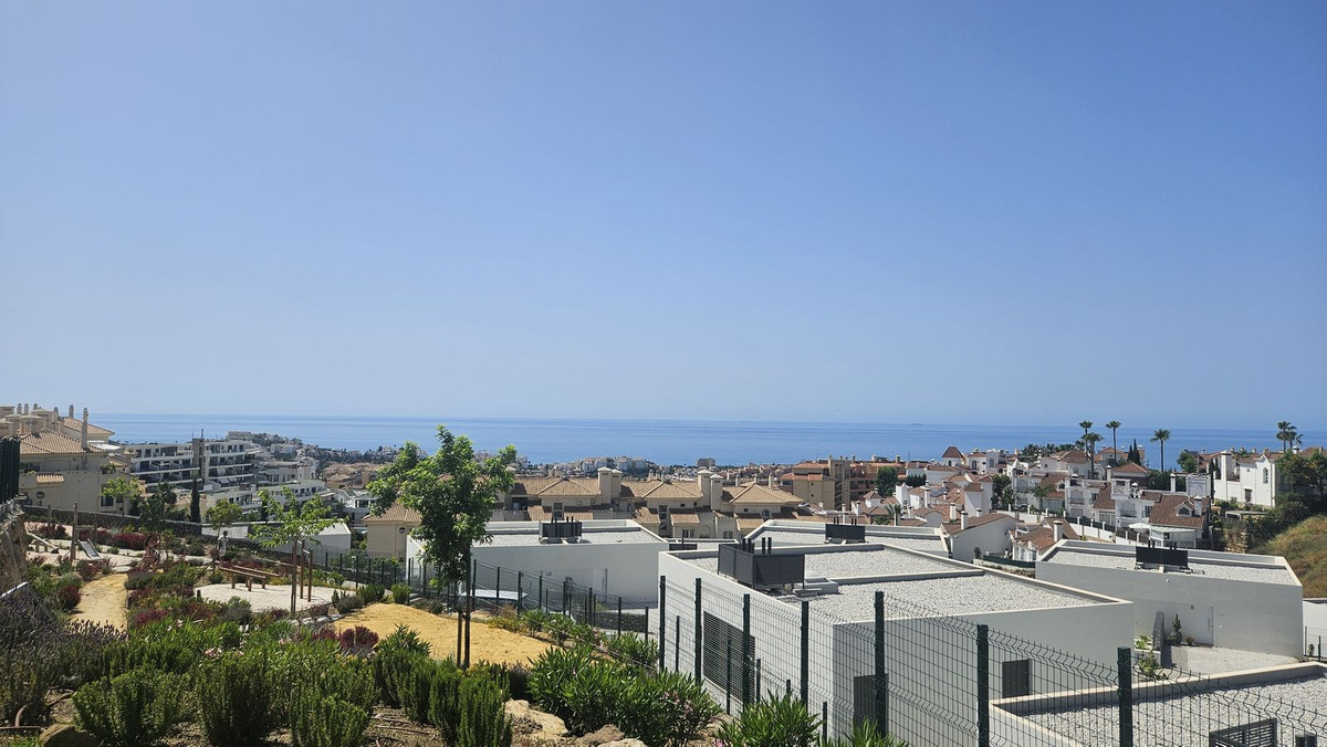 4 Bedroom Villa in Mijas - Photo 2