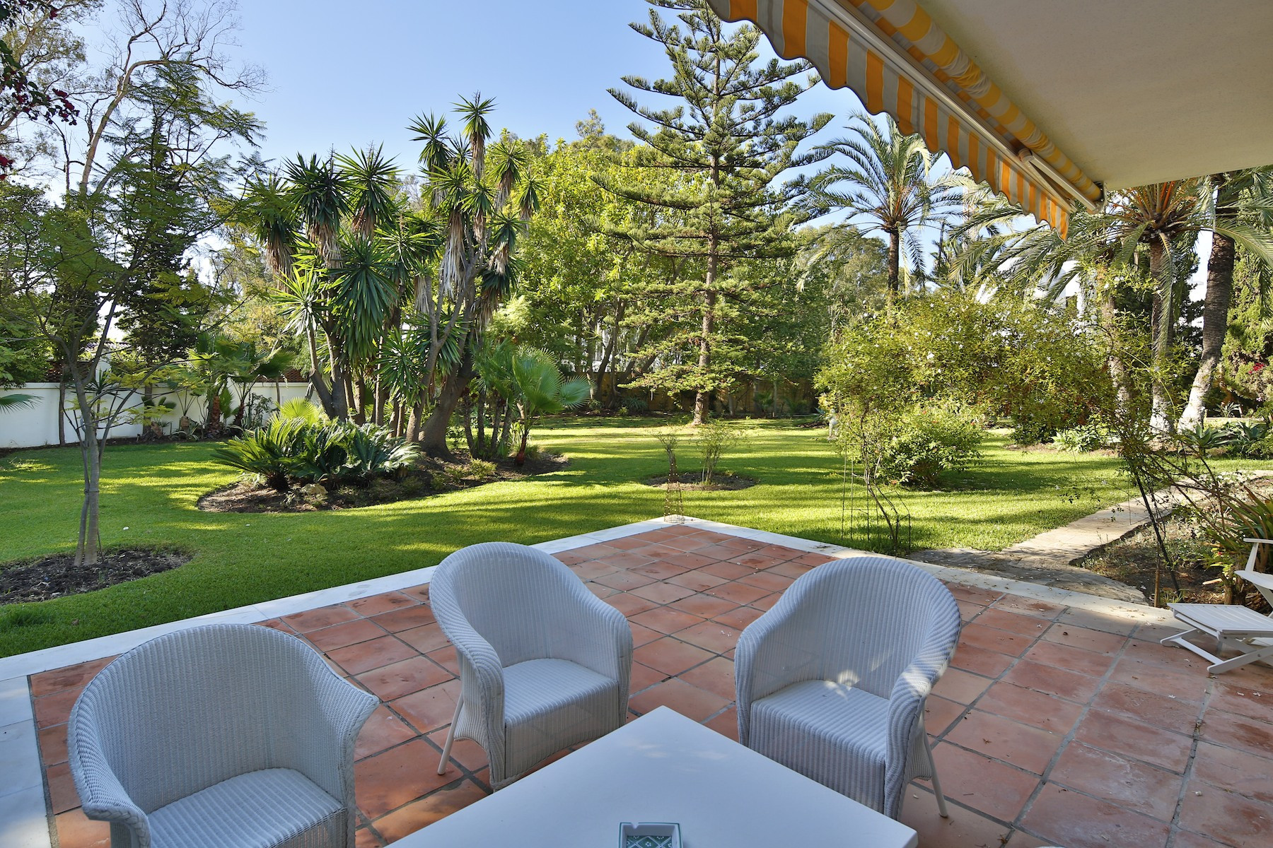 6 Bedroom Villa in San Pedro de Alcántara - Photo 8