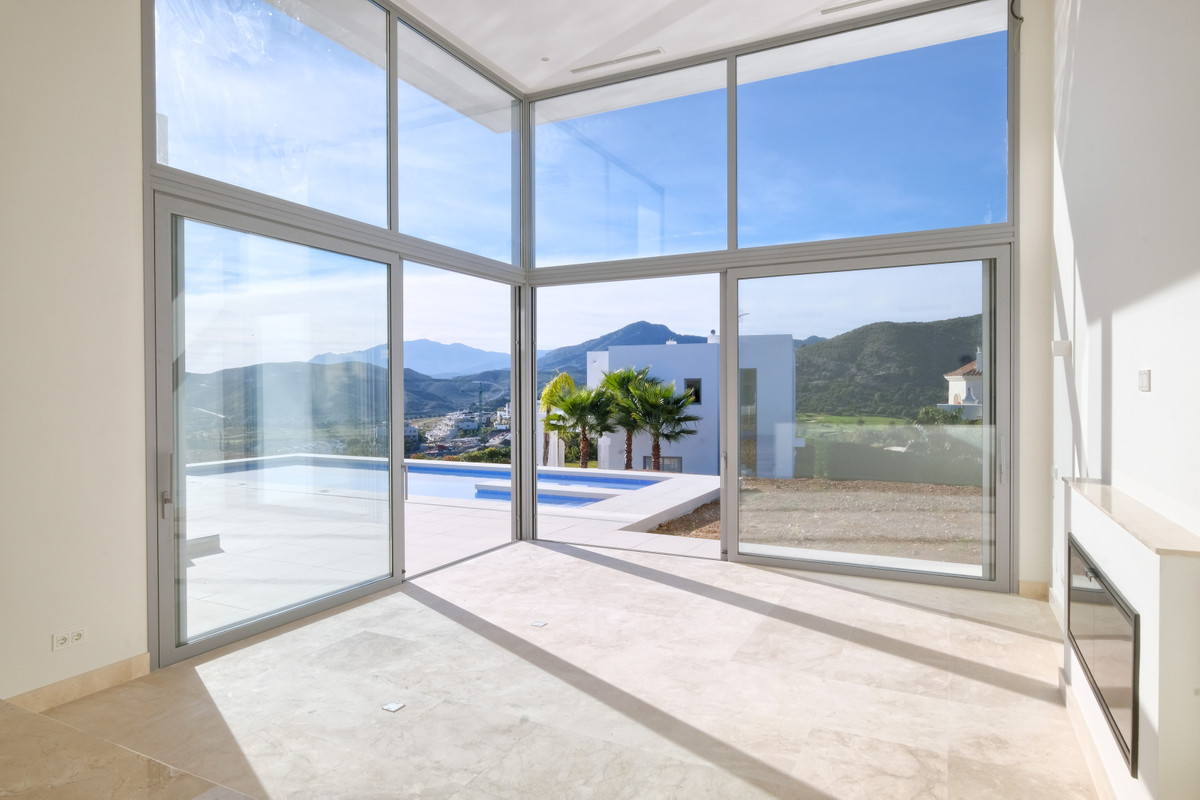 4 Bedroom Villa in Benahavís - Foto 15