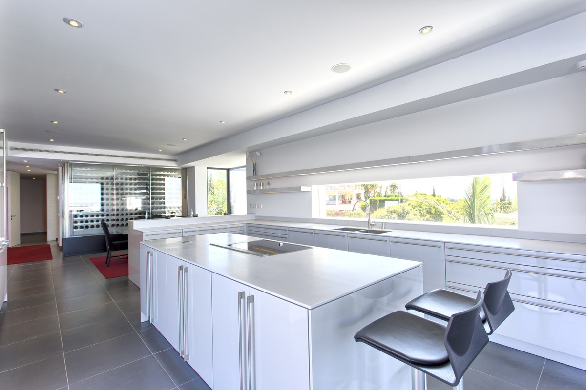 5 Bedroom Villa in Benahavís - Фото 12
