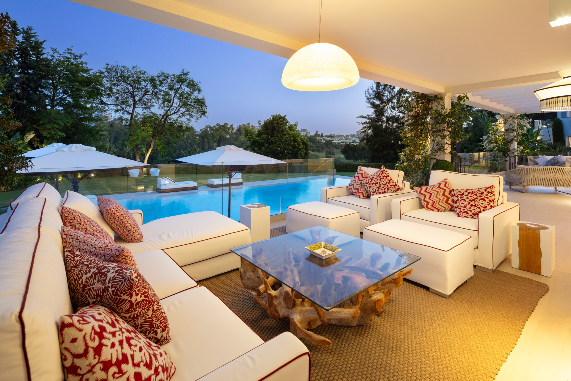 6 Bedroom Villa in Marbella - Photo 38