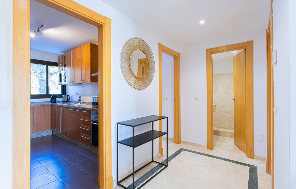 2 Bedroom Apartment in Casares - Photo 16