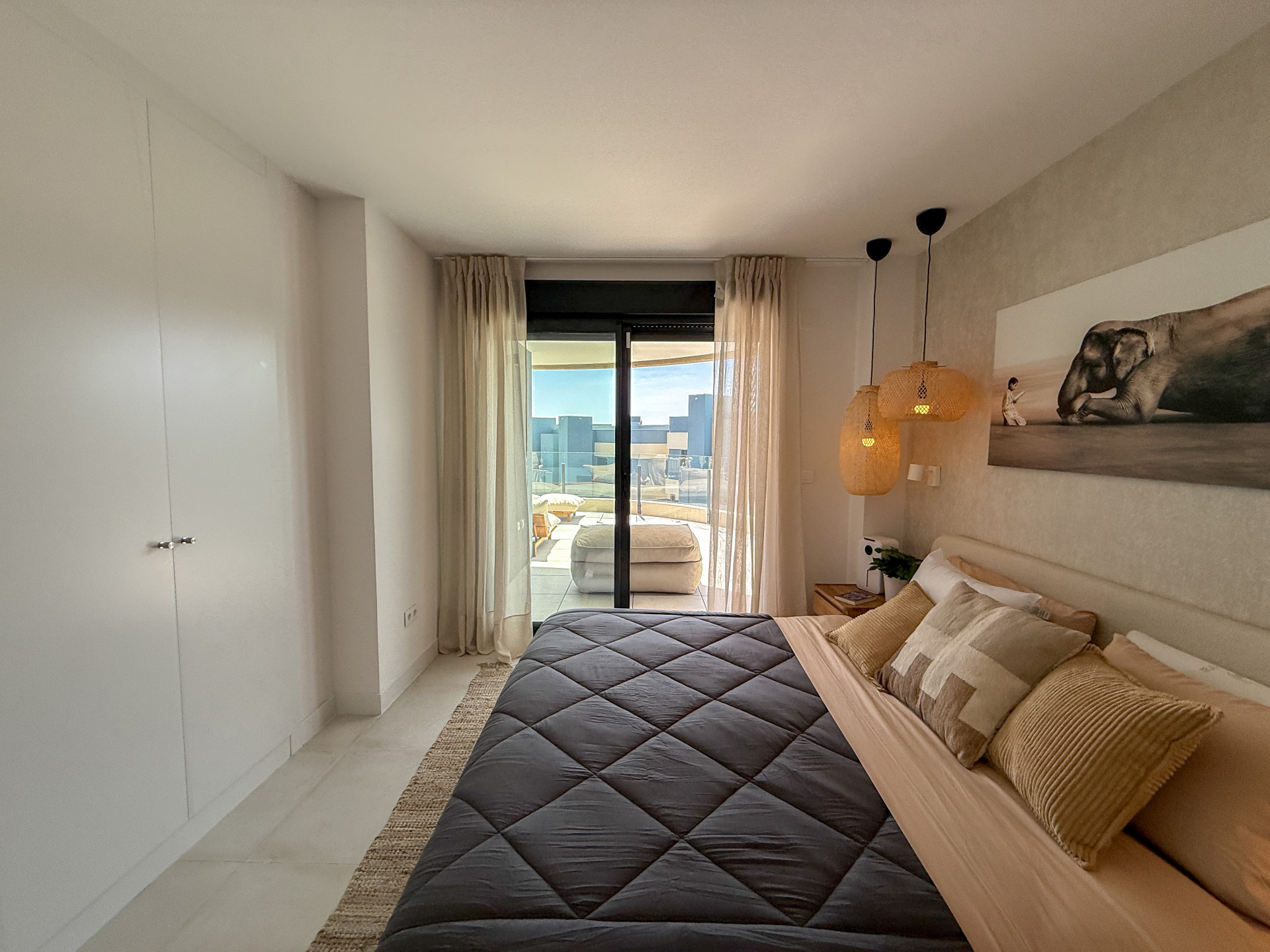 3 Bedroom Apartment in Estepona - Photo 13