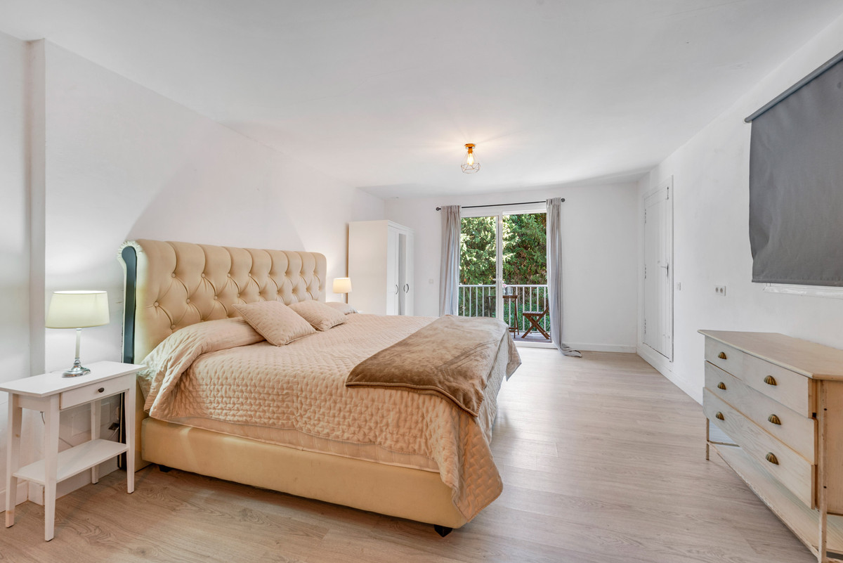 5 Bedroom Villa in Sotogrande - Photo 37