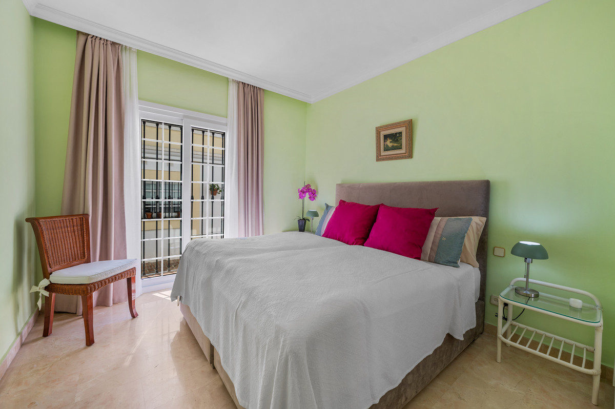 3 Bedroom Townhouse in Marbella - Photo 32