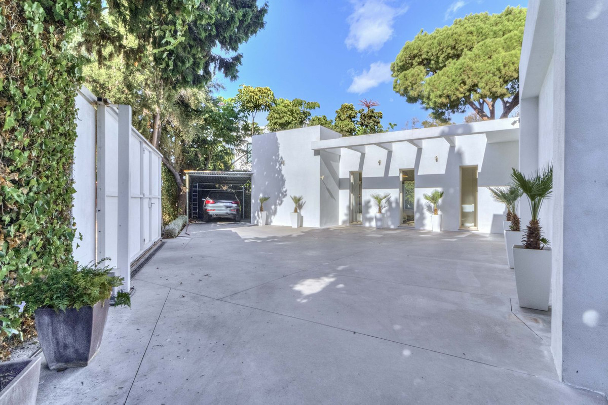 3 Bedroom Villa in San Pedro de Alcántara - Foto 40