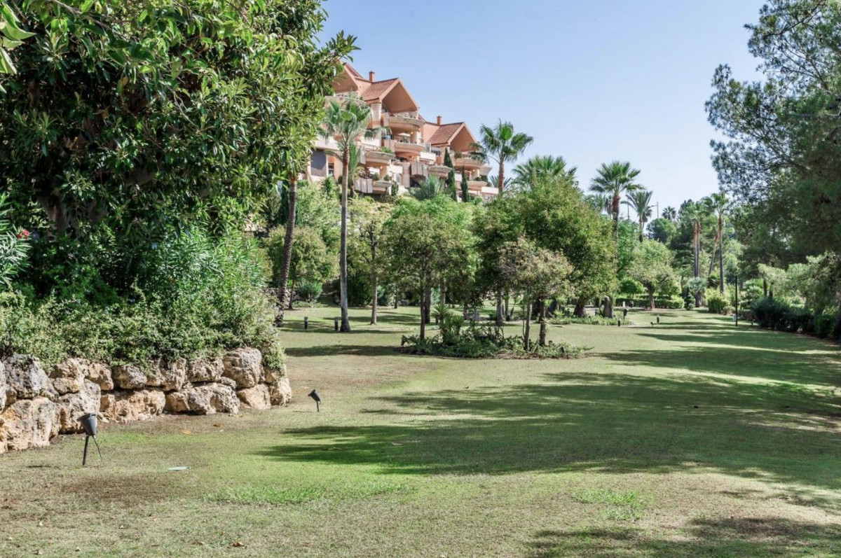 3 Bedroom Apartment in Marbella - Photo 29