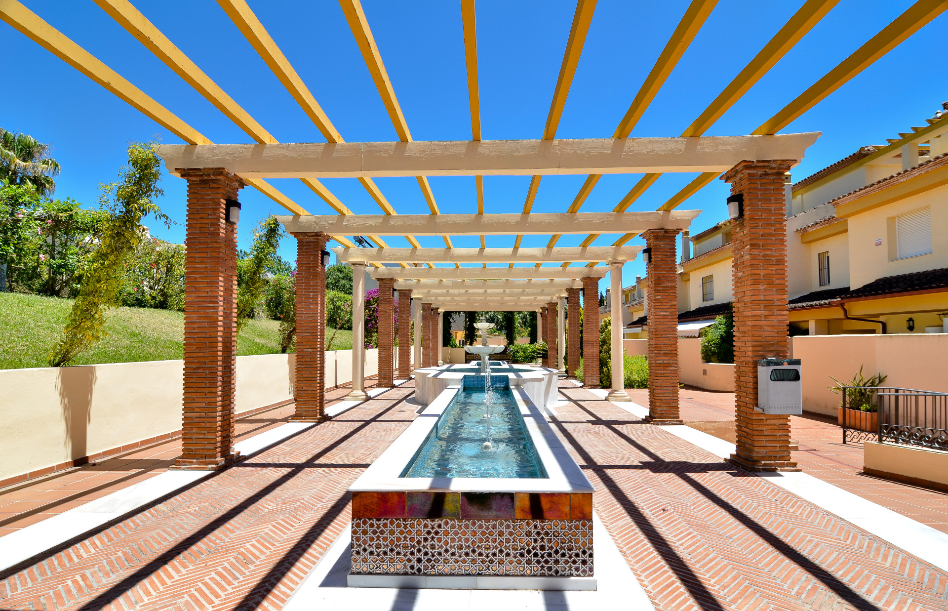 3 Bedroom Townhouse in Marbella - Photo 32
