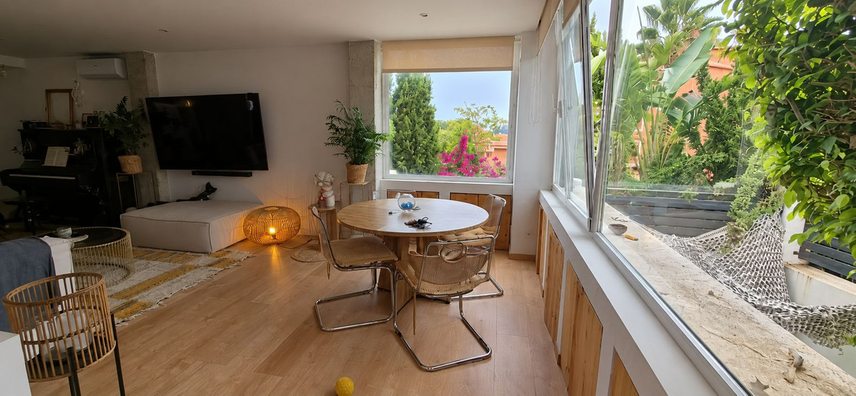 2 Bedroom Townhouse in Marbella - Photo 9