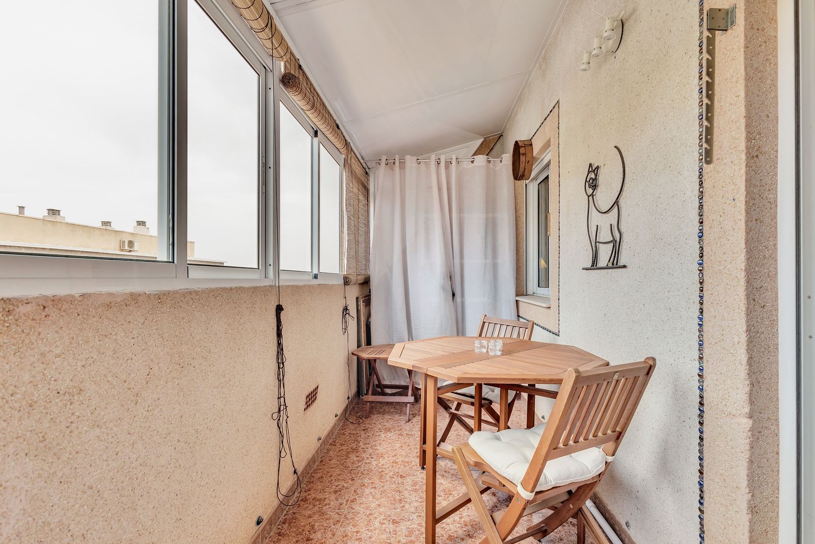 Apartamento com 1 quarto com piscina em Alicante, Espanha – Foto 14