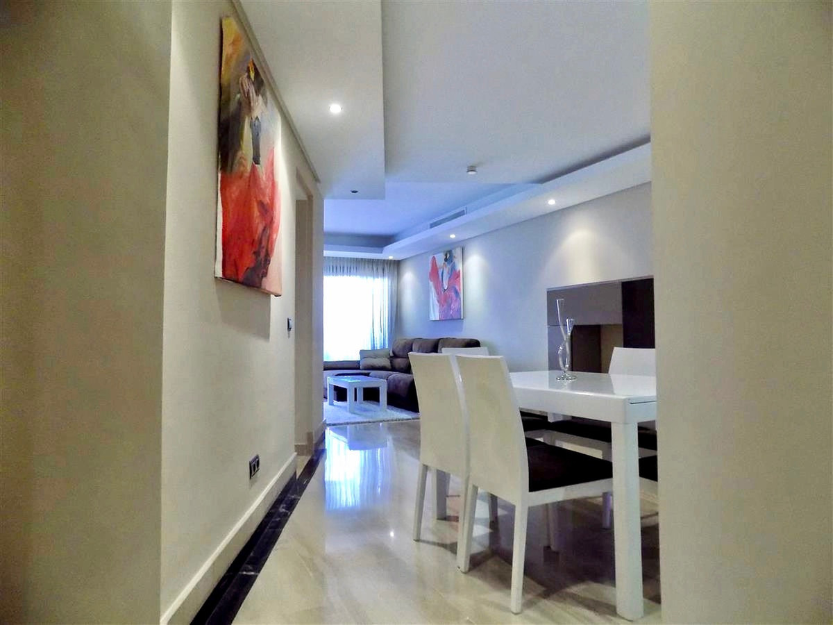 3 Bedroom Penthouse in Estepona - Foto 5