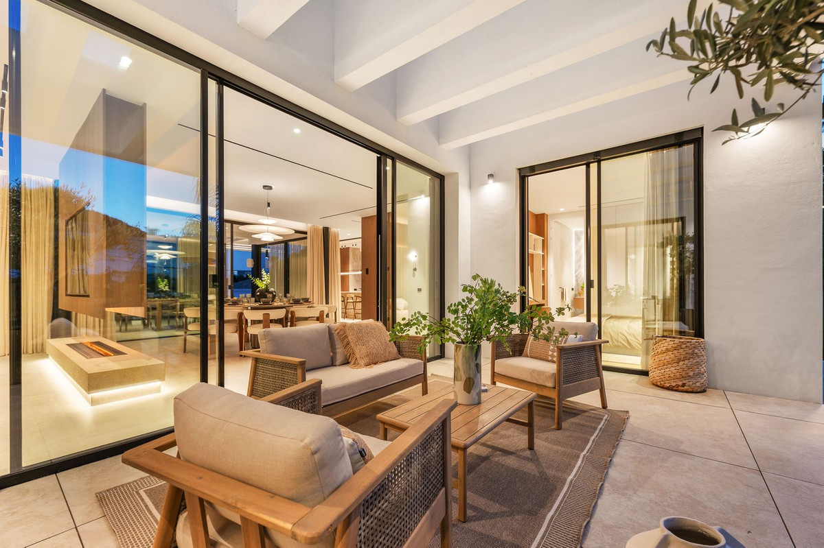 6 Bedroom Villa in Marbella - Photo 87