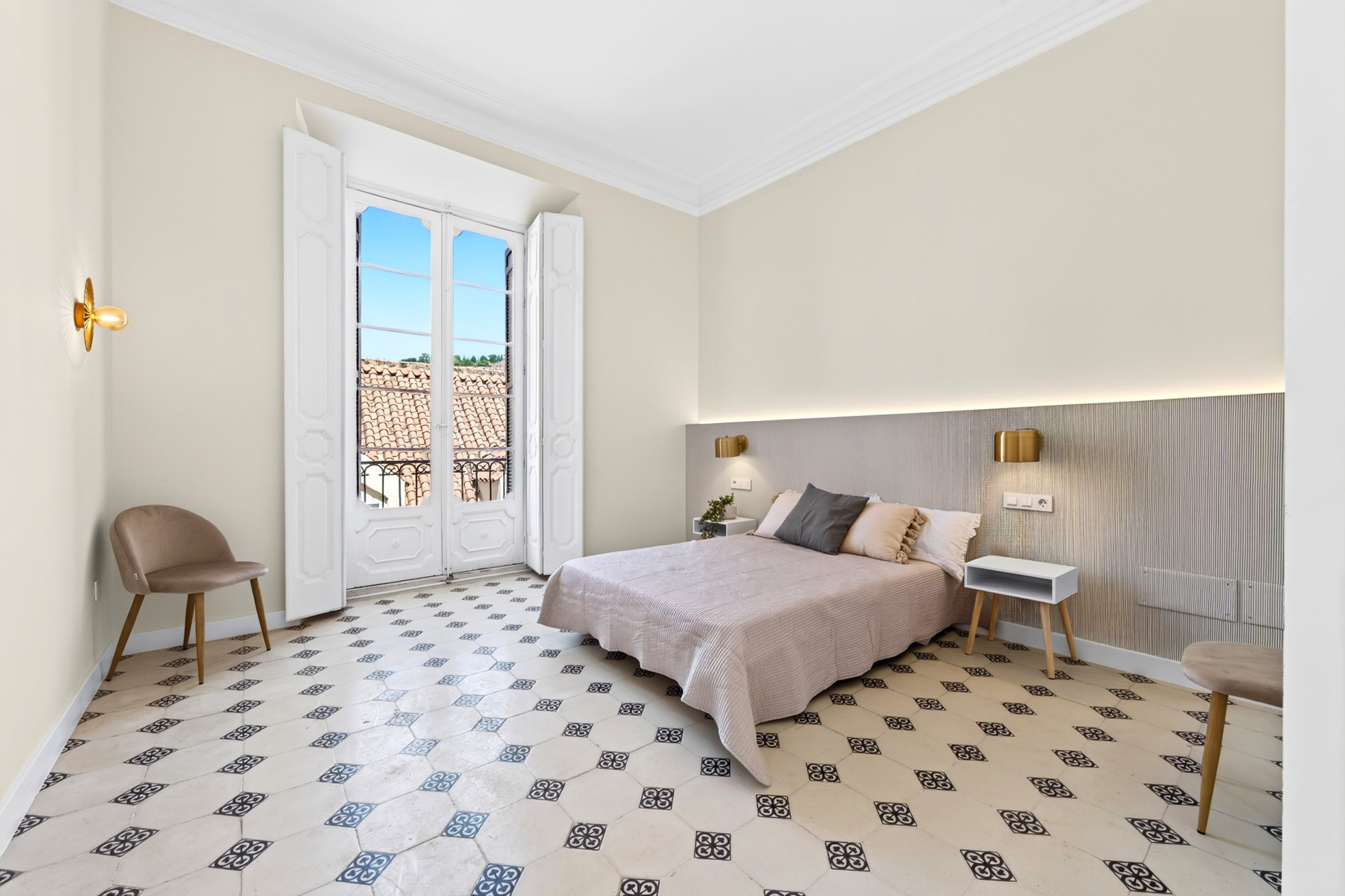 4 Bedroom Apartment in Málaga - Photo 17