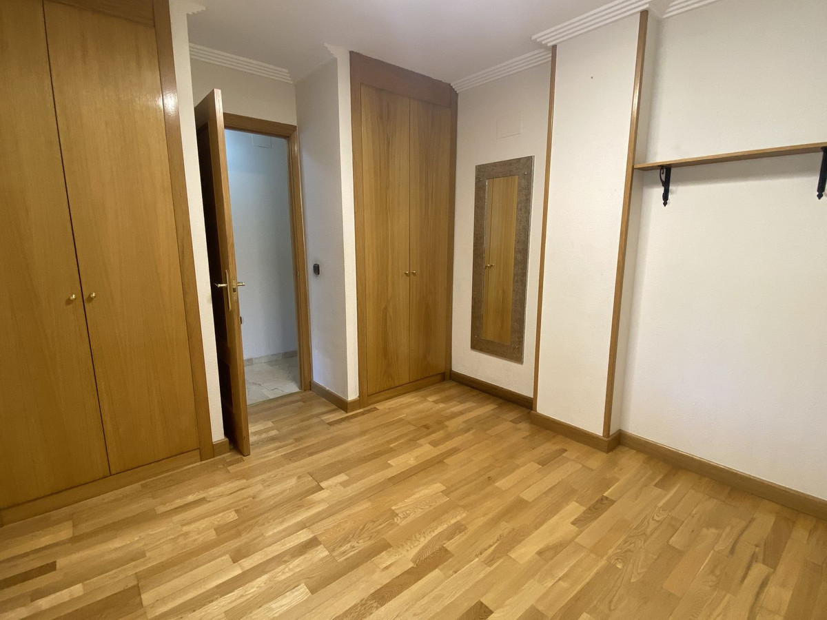 3 Bedroom Apartment in Benahavís - Foto 21