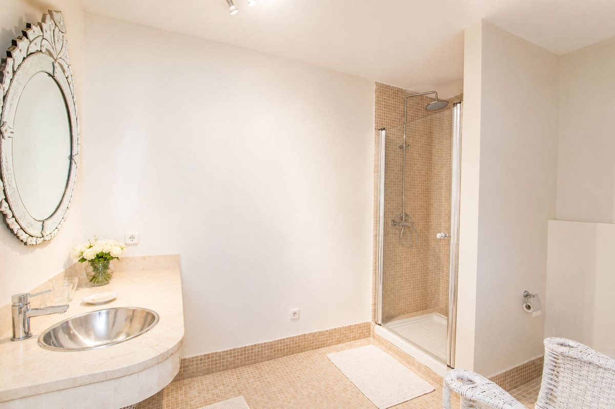 4 Bedroom Villa in Benahavís - Foto 51