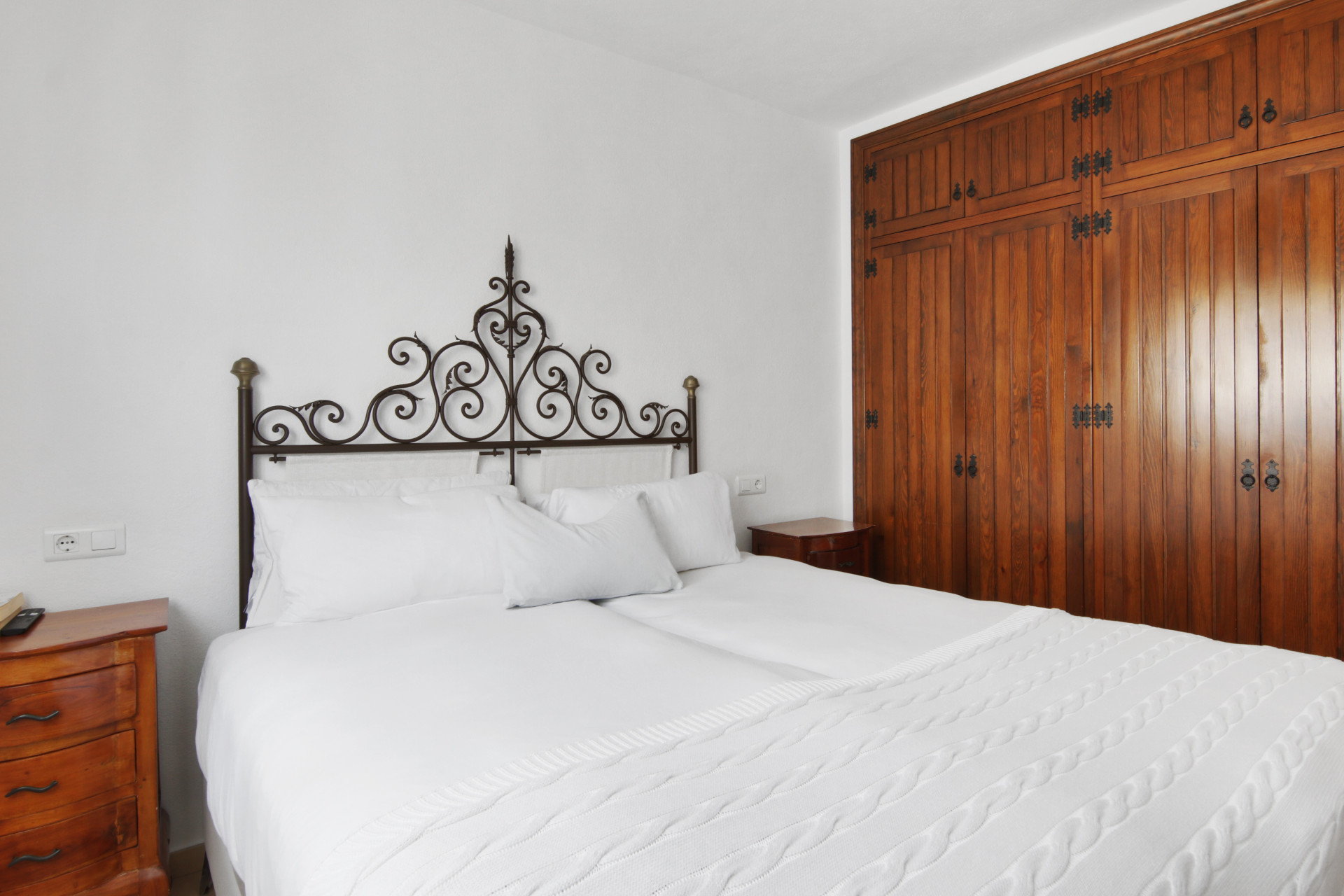 2 Bedroom Townhouse in Estepona - Photo 13