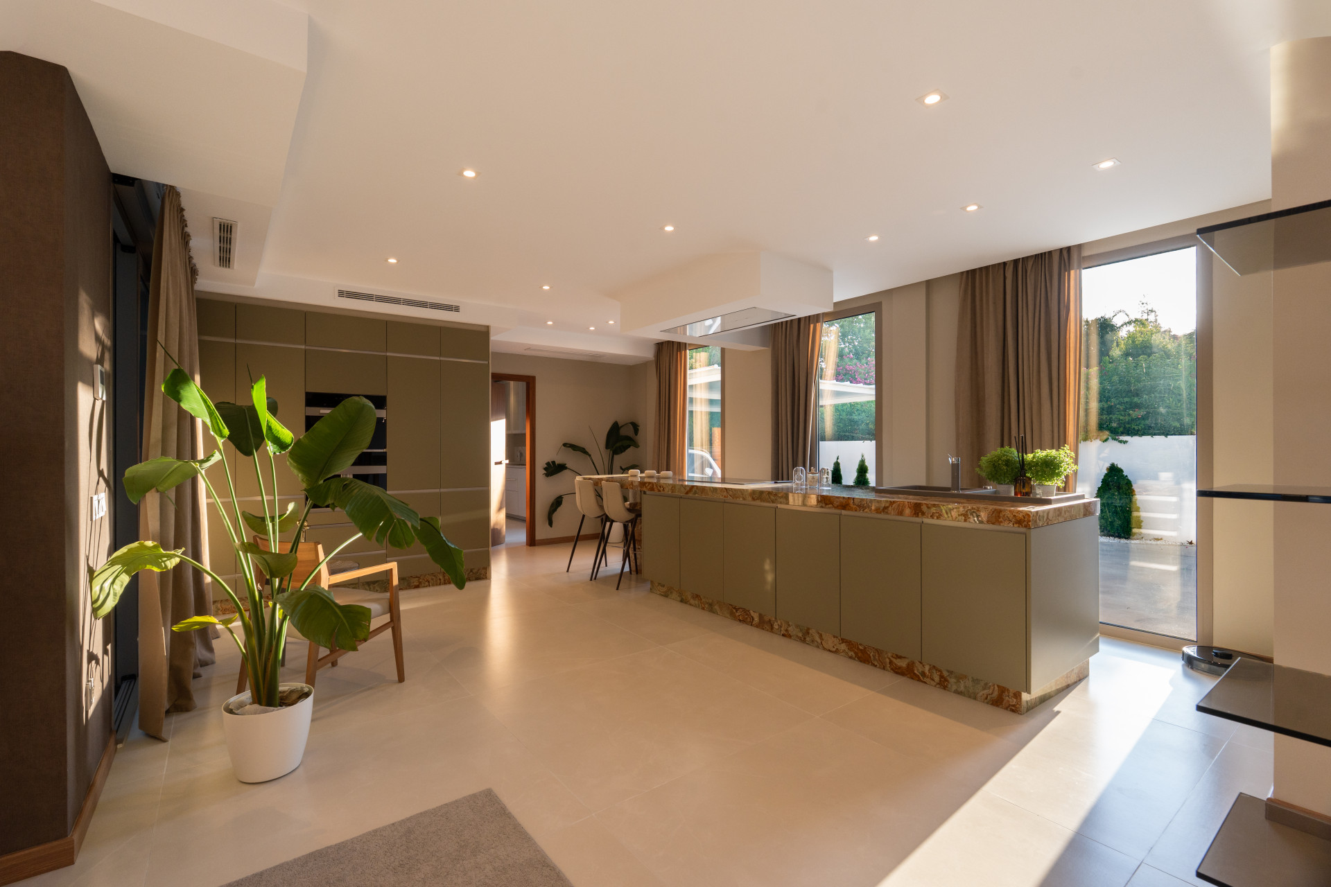 6 Bedroom Villa in San Pedro de Alcántara - Photo 12