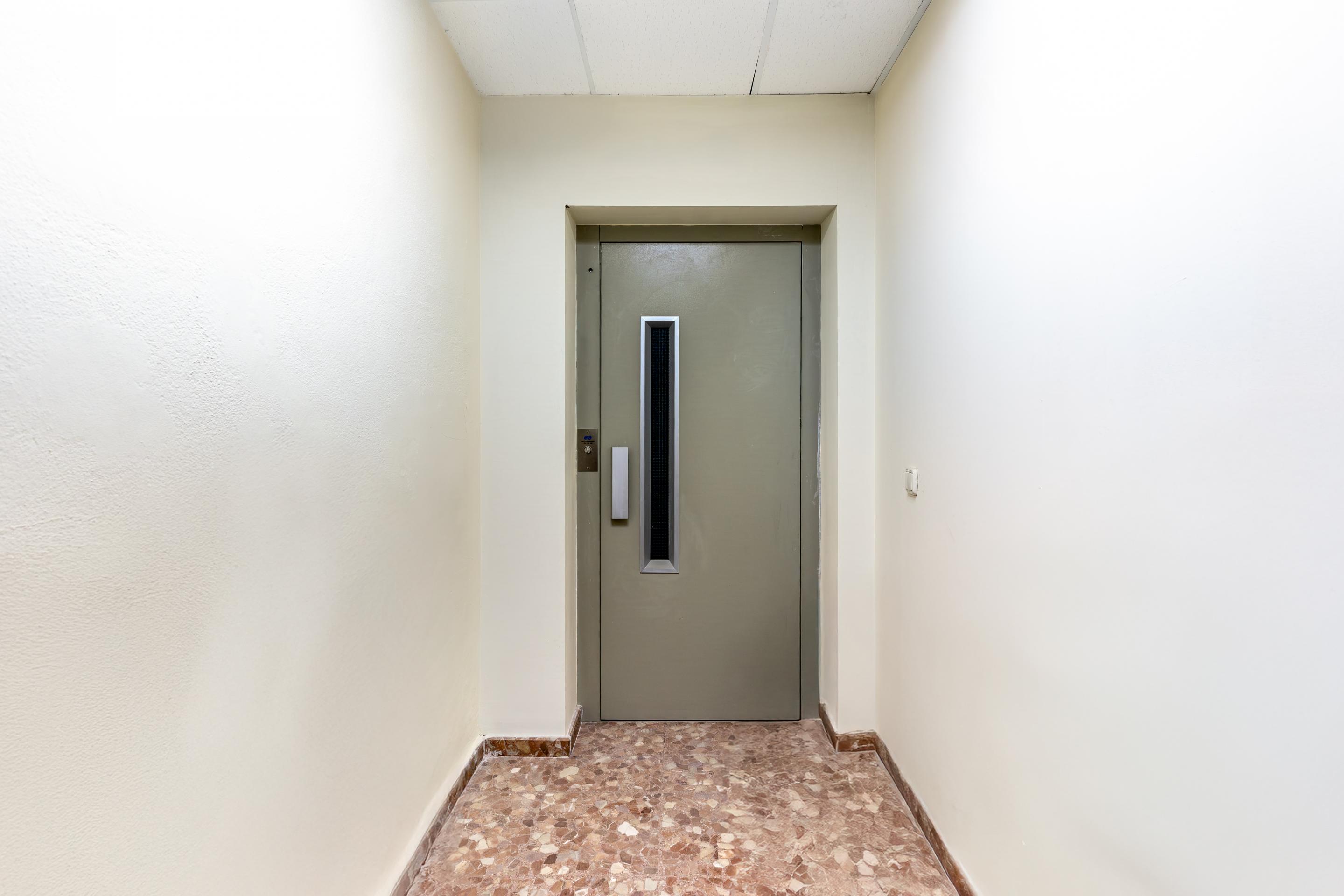 Local commercial à Malaga, Espagne – Photo 18