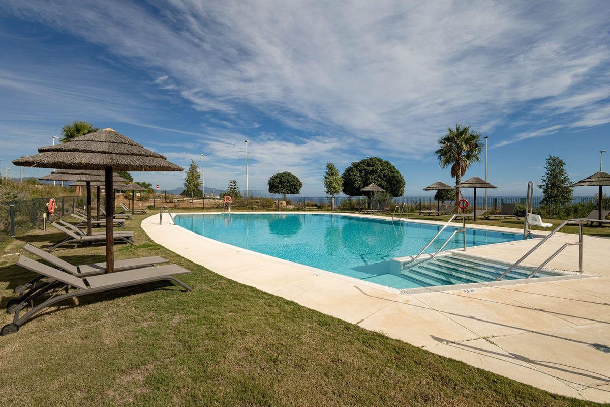 2 Bedroom Apartment in Casares - Photo 17