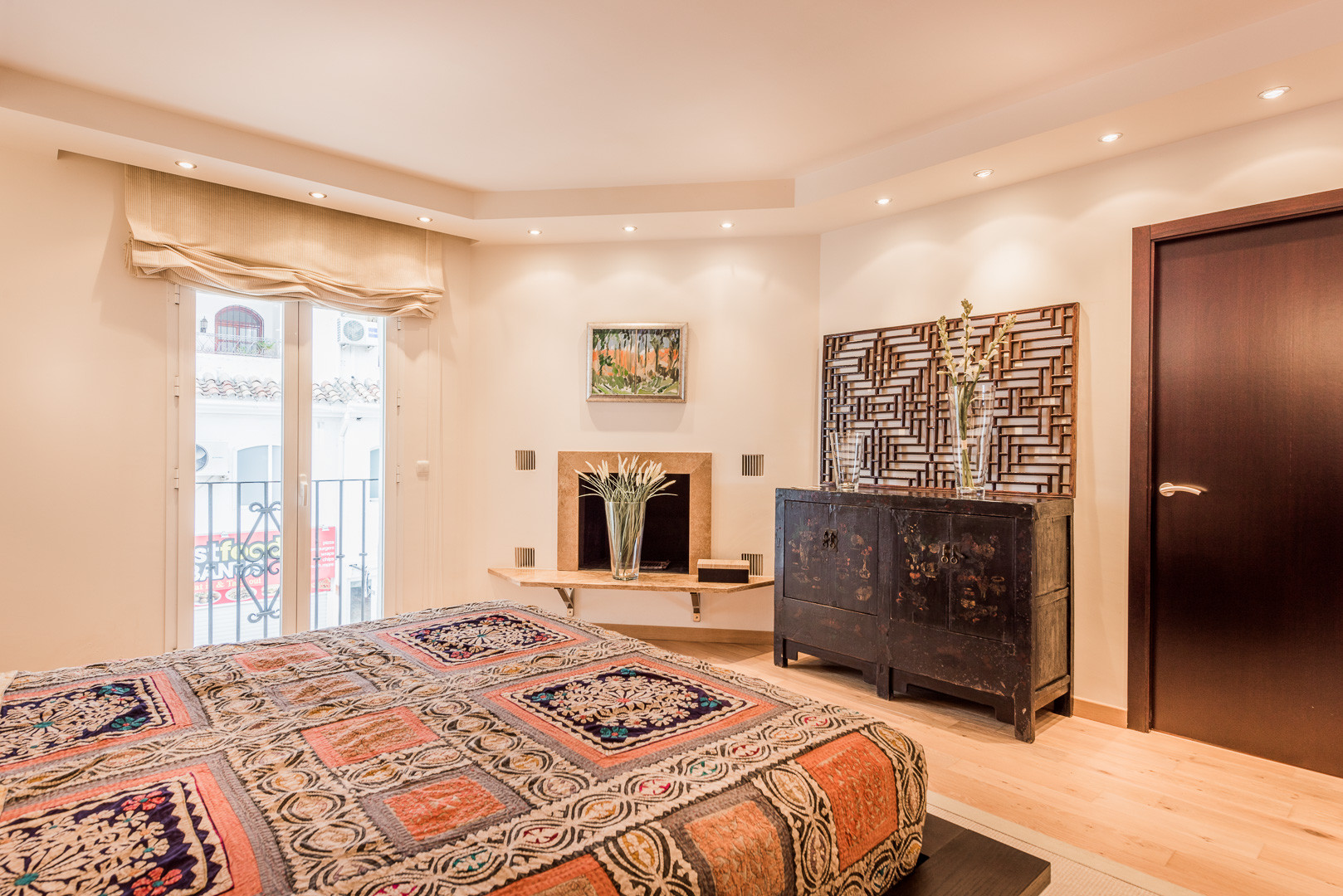1 Bedroom Apartment in Marbella - Photo 6