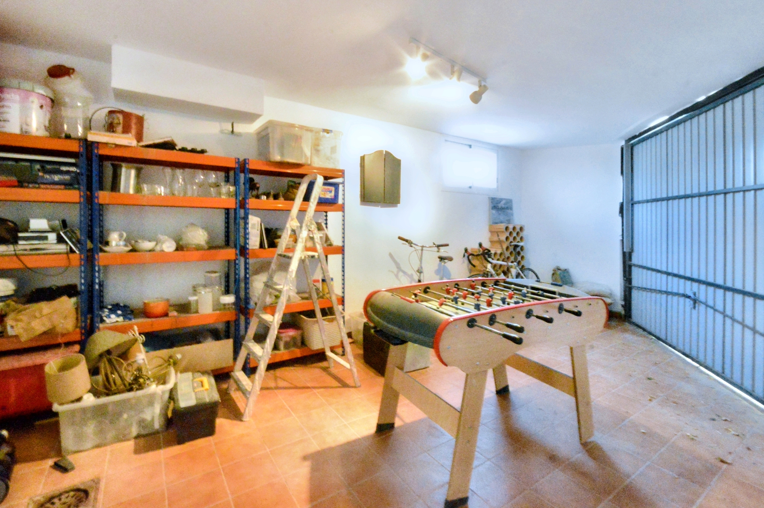 Chalet de 4 dormitorios con piscina en Granada – Foto 8