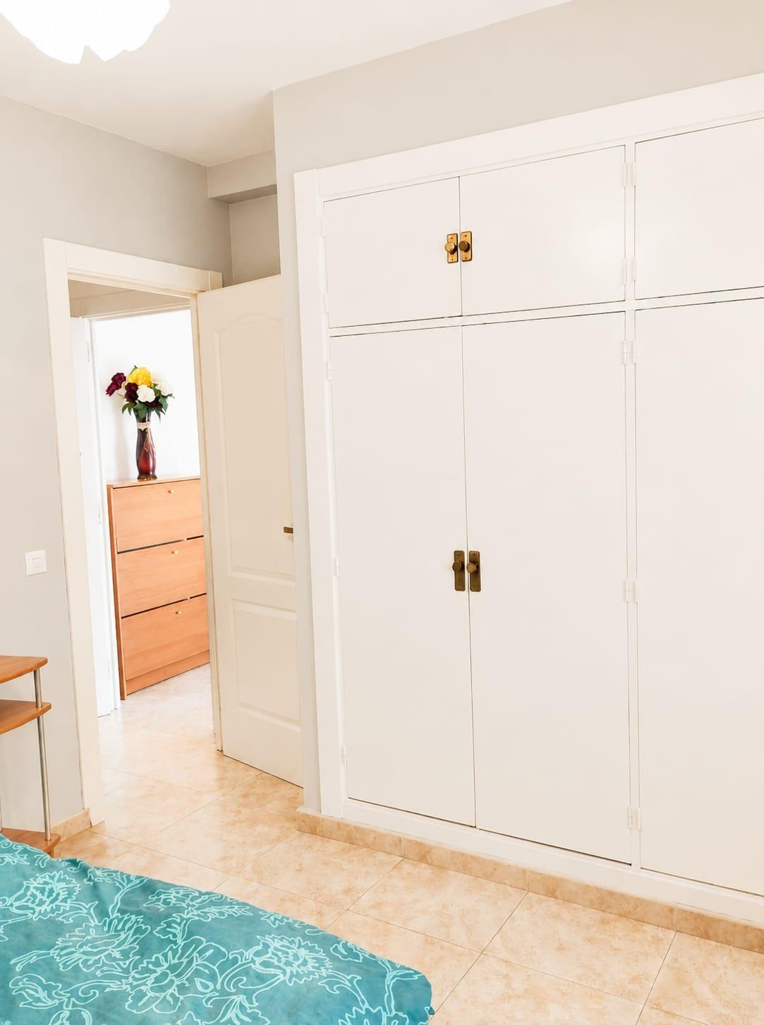 3 Bedroom Apartment in Fuengirola - Photo 9
