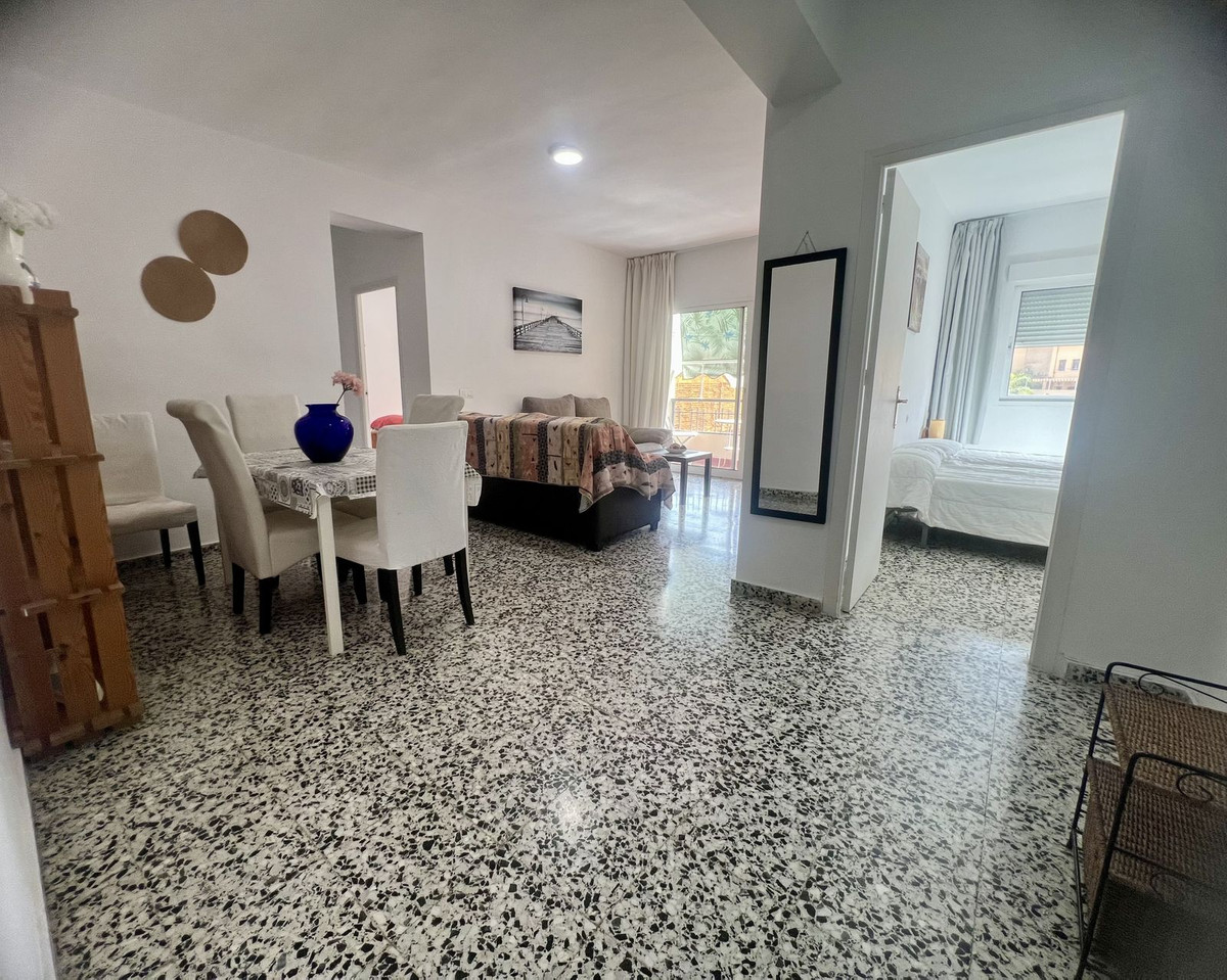 3 Bedroom Apartment in Málaga - Photo 6