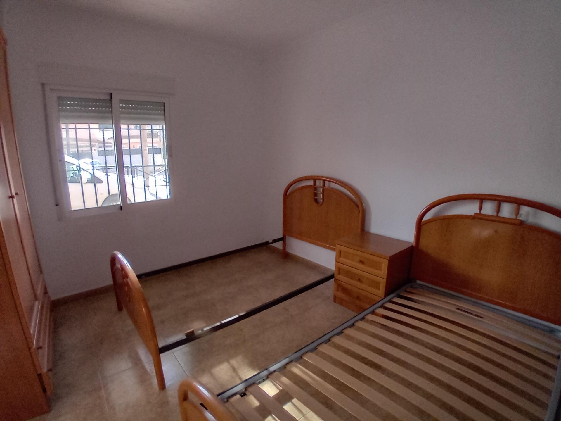 Chalet de 4 dormitorios en Murcia – Foto 9