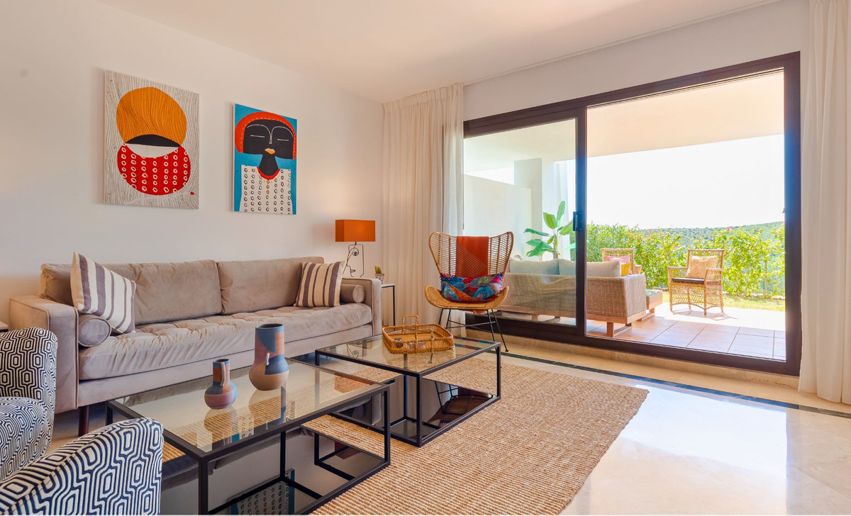 3 Bedroom Apartment in Casares - Photo 8