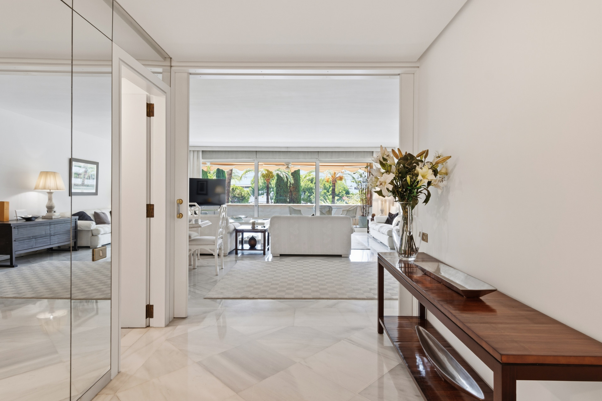 3 Bedroom Apartment in Marbella - Photo 6
