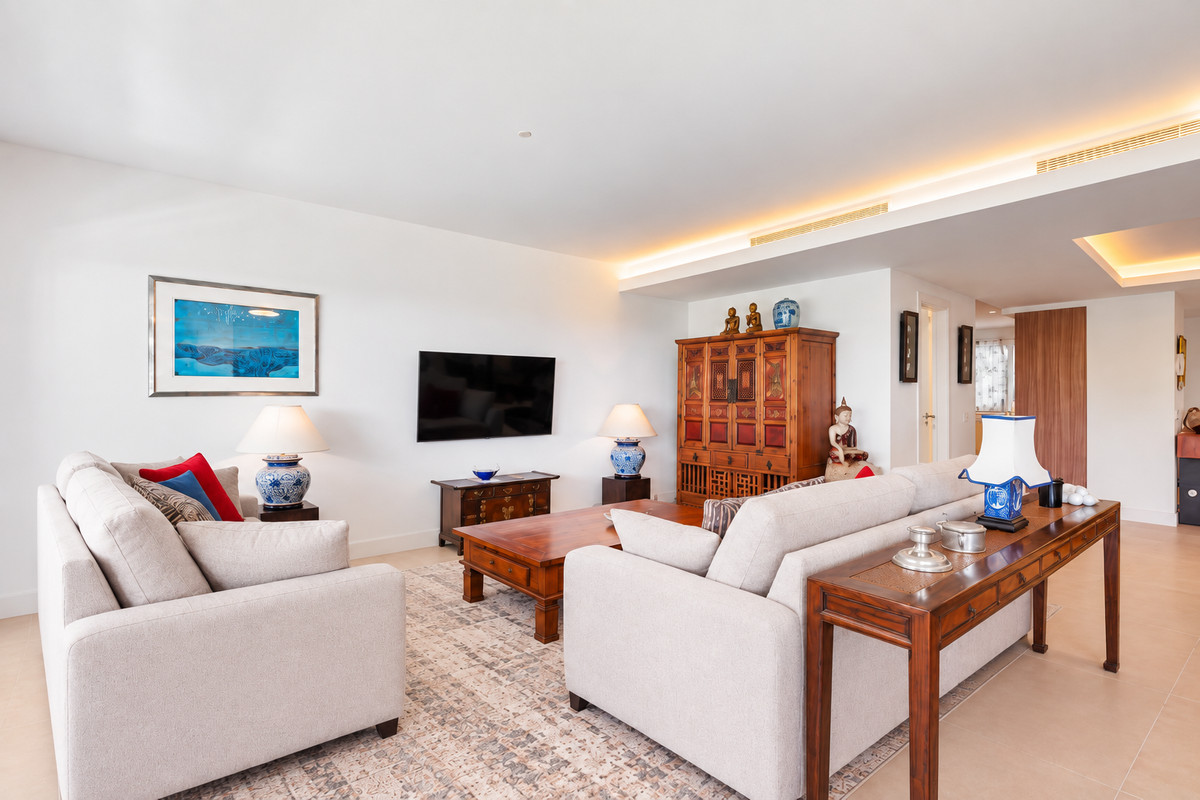 4 Bedroom Penthouse in San Pedro de Alcántara - Photo 3