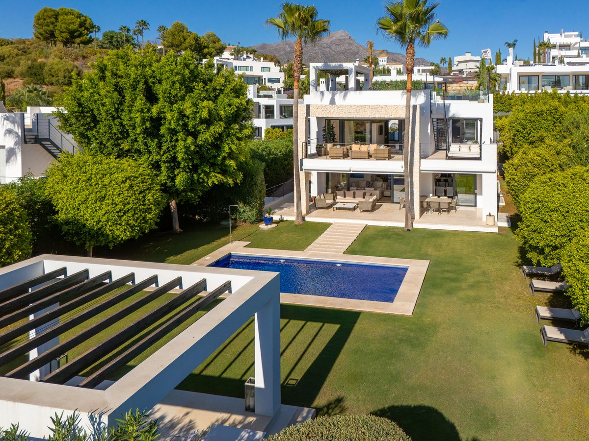 6 Bedroom Villa in Marbella - Photo 45