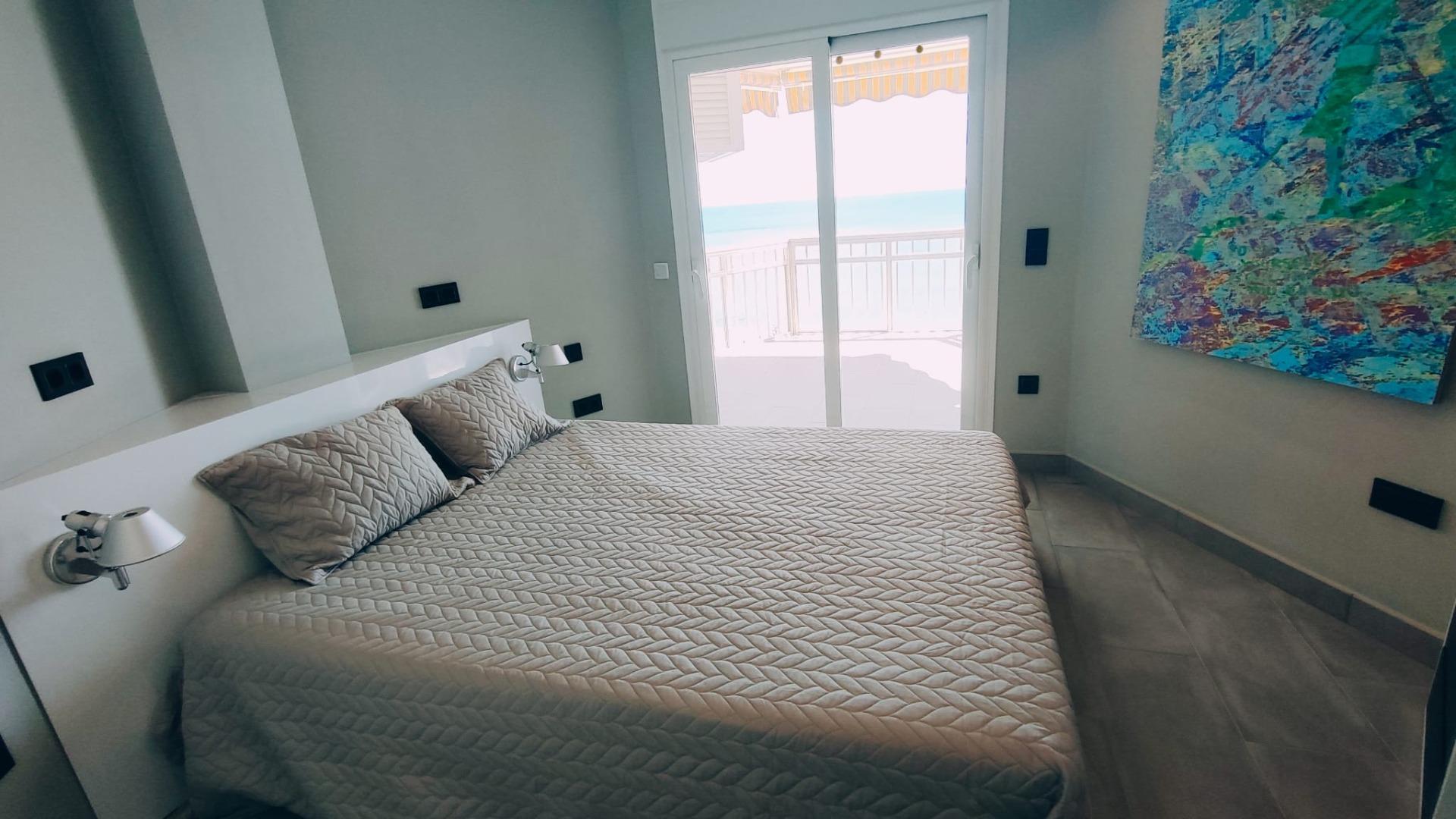 1 Bedroom Apartment in Fuengirola - Photo 32