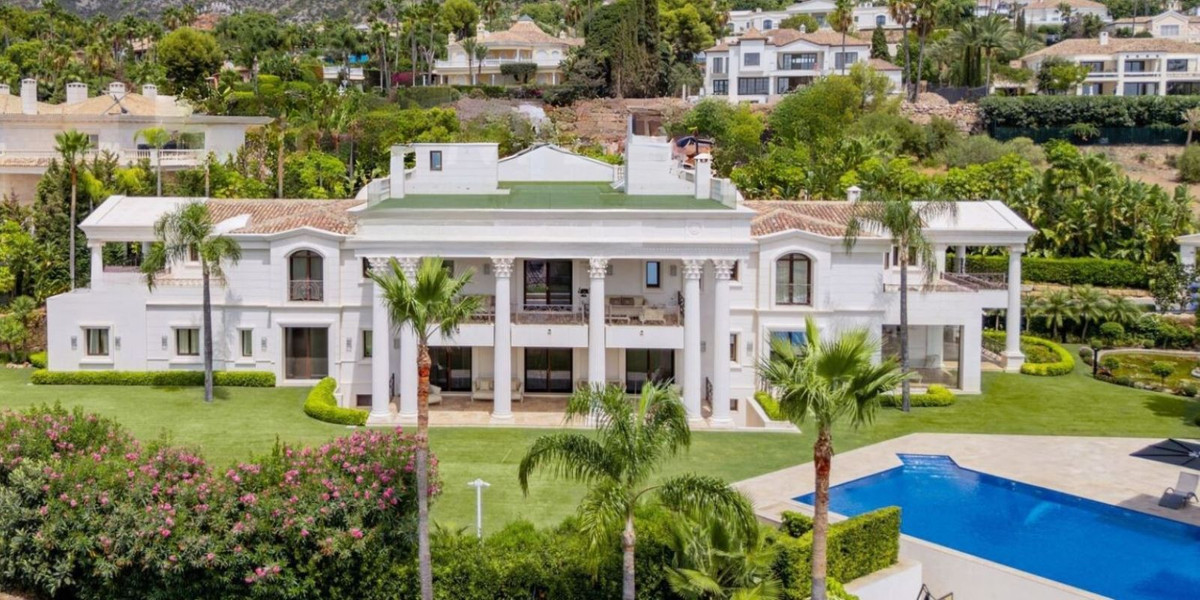 10 Bedroom Villa in Marbella - Photo 2