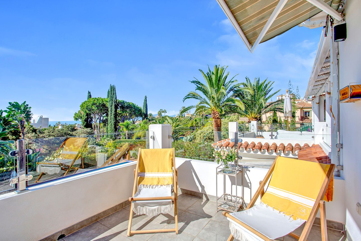 6 Bedroom Villa in Marbella - Photo 50