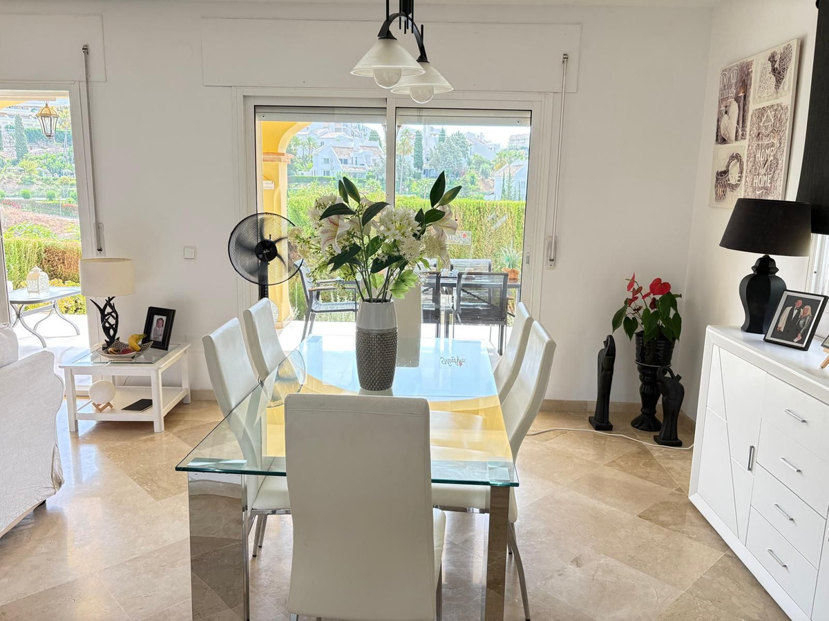 3-bedroom villa with pool in Malaga, Spain – Photo 18