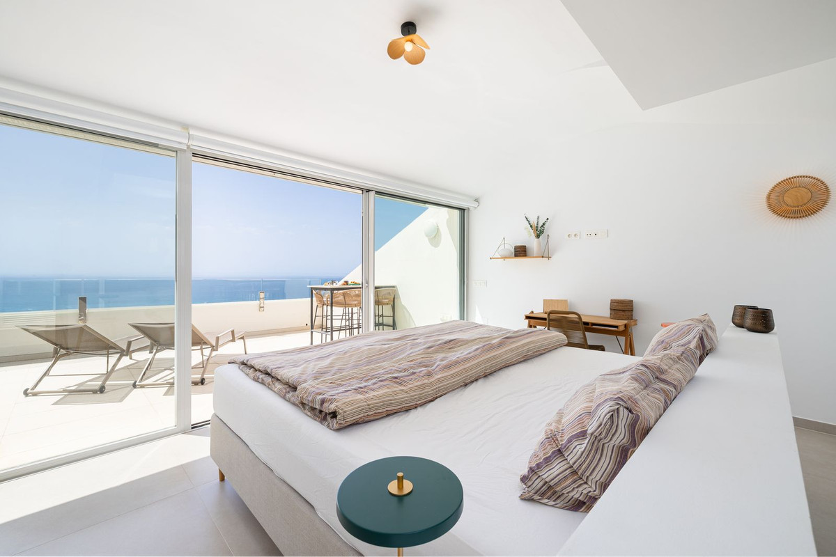 3 Bedroom Penthouse in Benalmádena - Photo 19