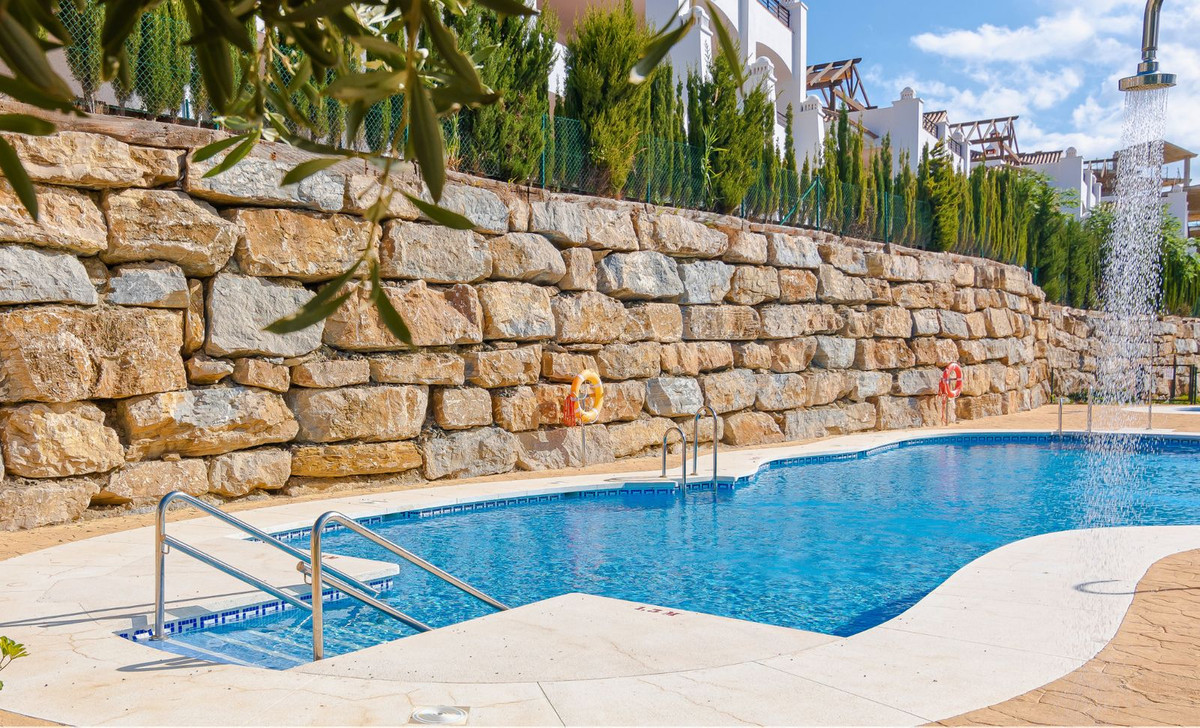 3 Bedroom Apartment in Casares - Photo 5