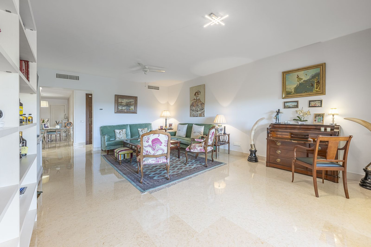 3 Bedroom Apartment in Benahavís - Foto 5