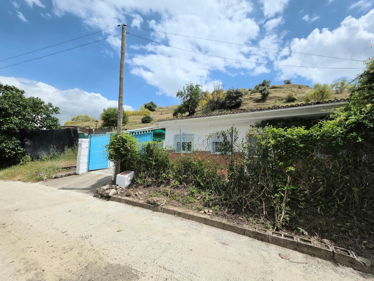 3 Bedroom Villa in Coín - Photo 28