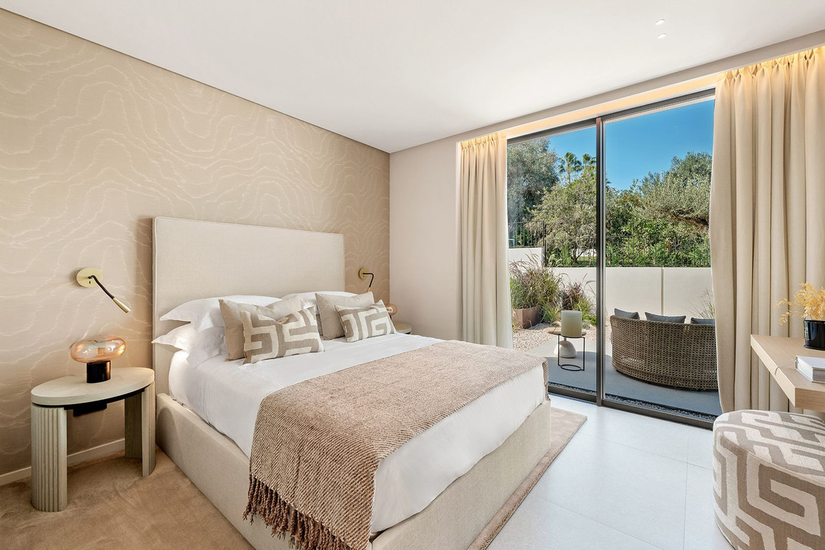 4 Bedroom Villa in Marbella - Фото 32