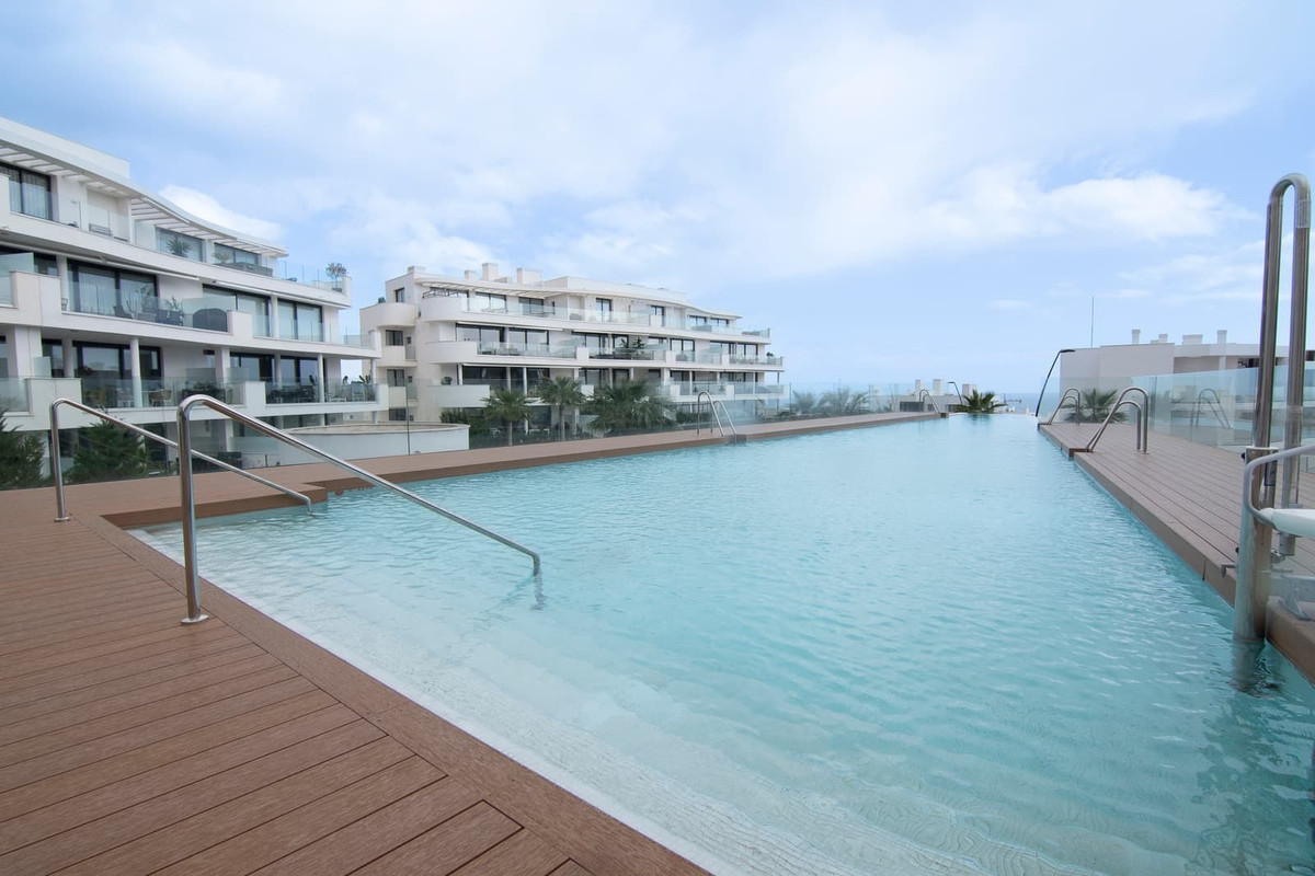 4 Bedroom Apartment in Benalmádena - Photo 23